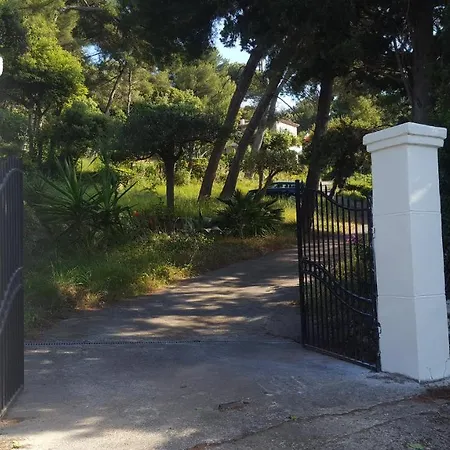 Magnifique De La Garoupe Au Cap D'antibes à 300m Des Plages Casa vacanze *